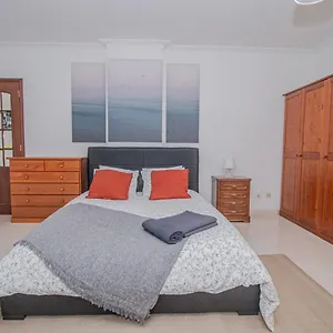 Charming Private In An A2 Penha - Alloggio in famiglia Distretto di Faro